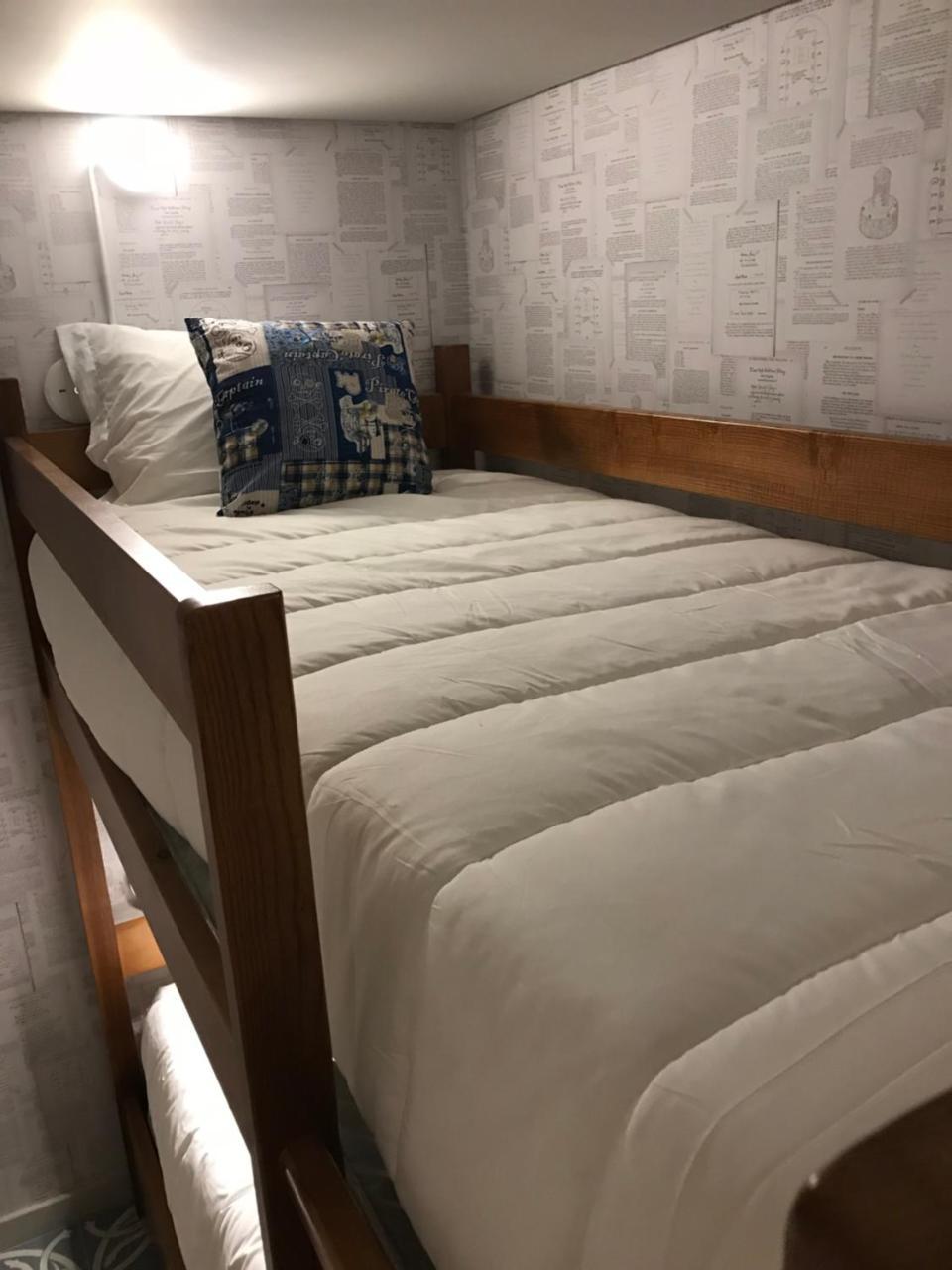 Praia da Vitória Royal Beach Hostel מראה חיצוני תמונה
