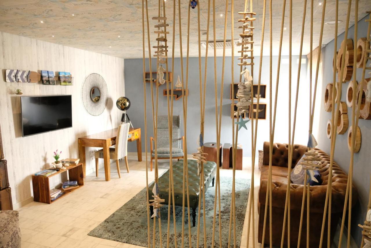 Praia da Vitória Royal Beach Hostel מראה חיצוני תמונה