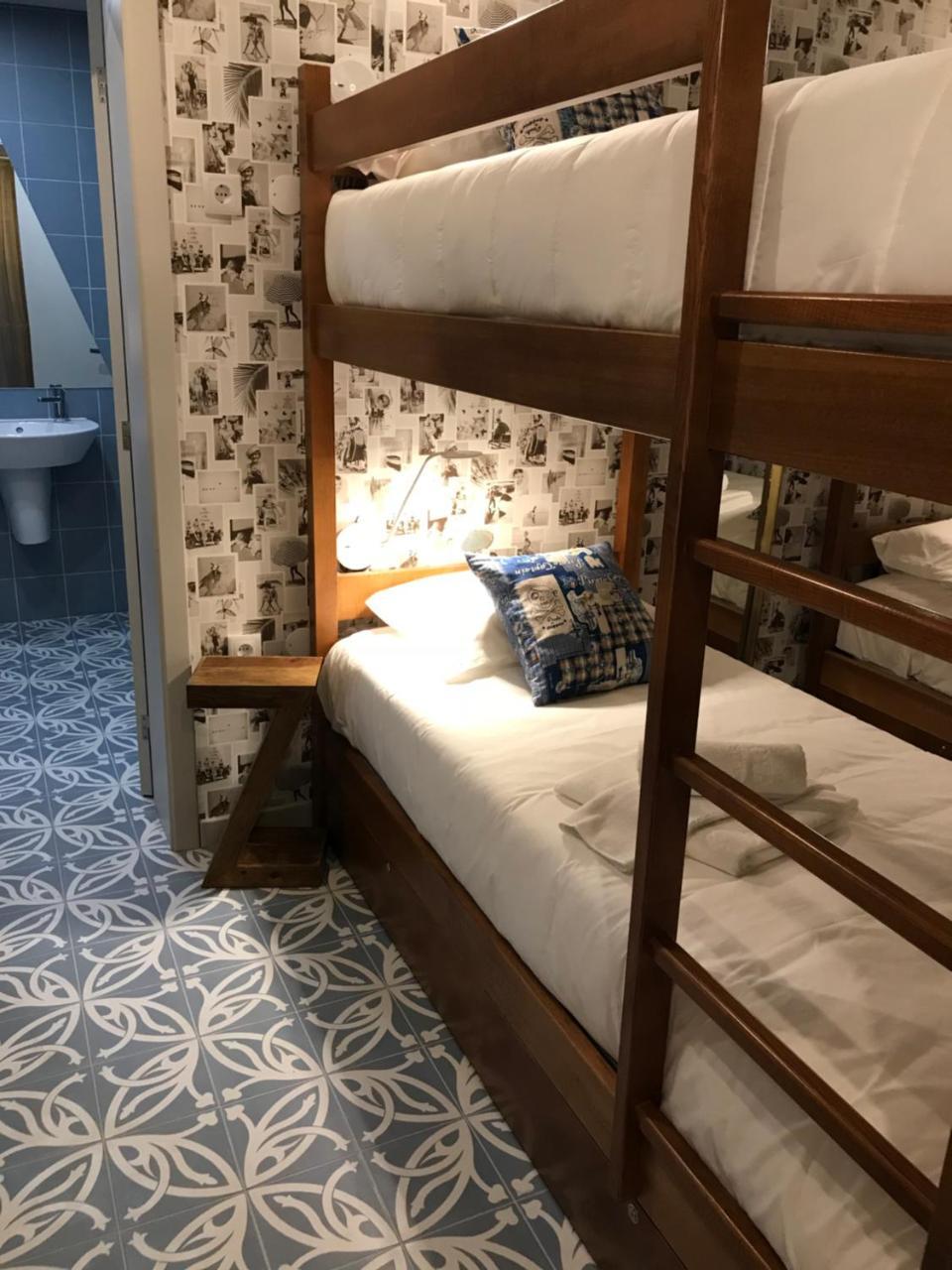Praia da Vitória Royal Beach Hostel מראה חיצוני תמונה